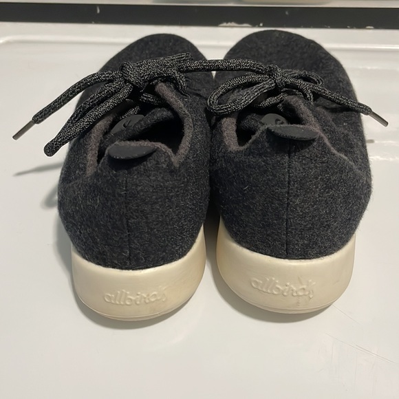 Allbirds Wool Runners, Tuke Jo (Natural Black Upper/Cream Sole) size 7 - Picture 6 of 7